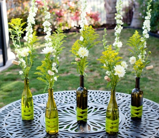 DIY Centerpieces - Bottle Decorated with Yarn